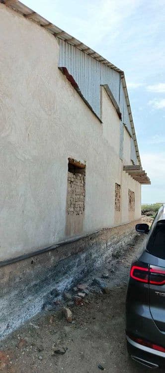 уй сатылады 6 соток , манзил :Водоканал Д.Шамшетов 155 , газ тартылган — 4