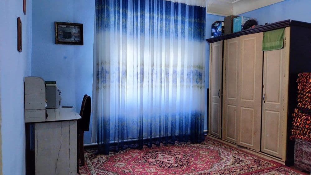 Уй сатылады, Тахияташ центрда жайласкан, базарга жакын, 4.5 сотка — 3