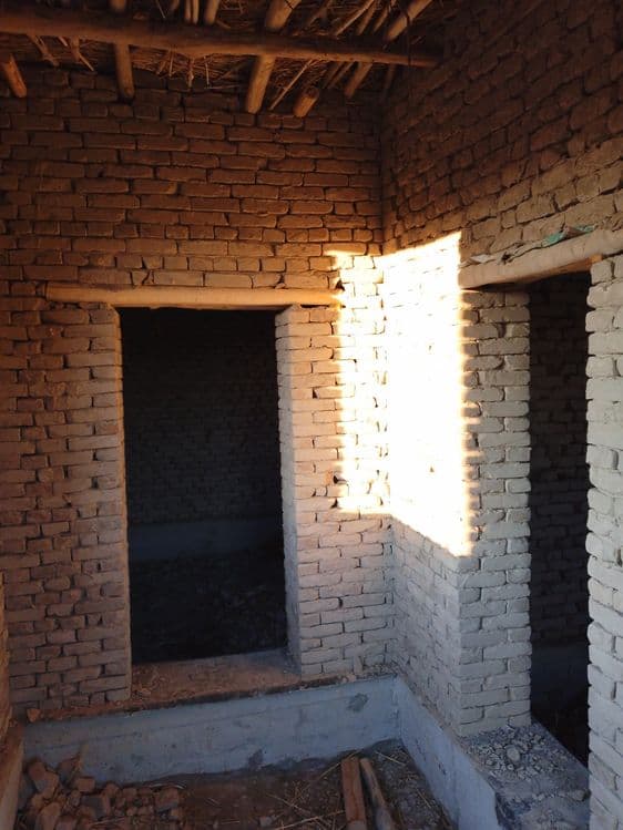 Uy satiladi narxi 80 million manzil Noʻkis rayon aqmangʻit APJ Oy awil — 1
