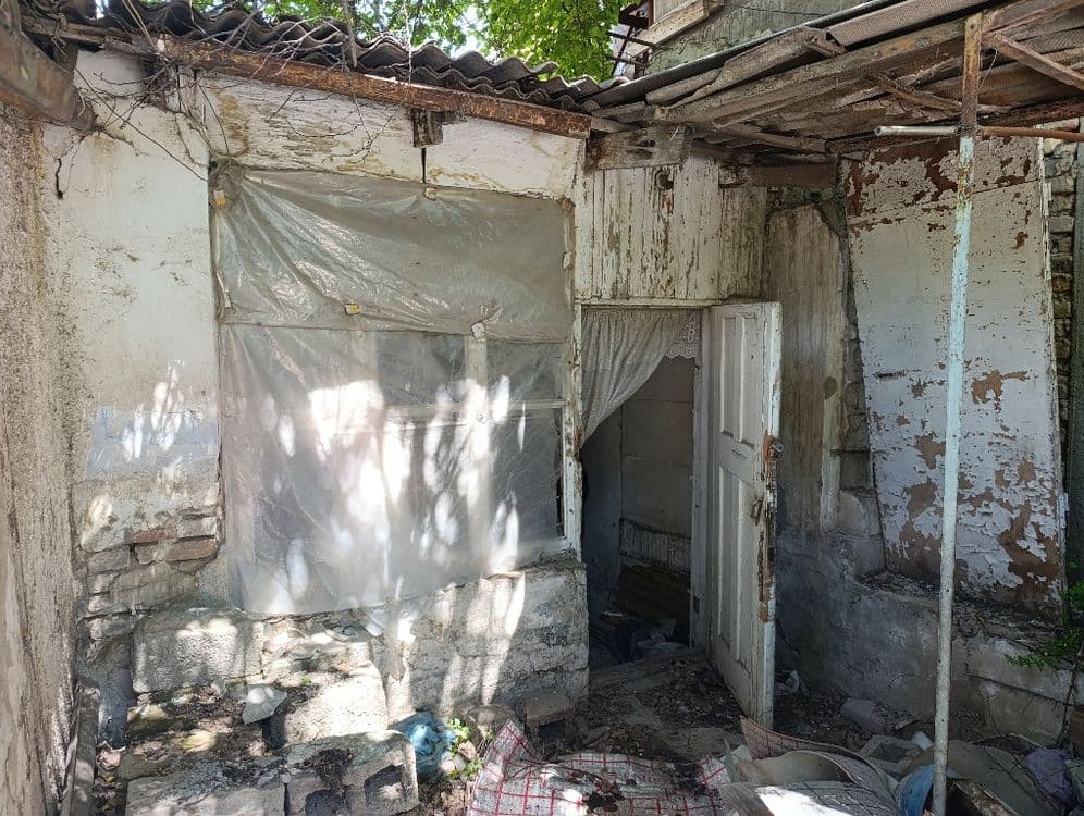 Домик в общем дворе с 2 мя комнатами. 1 баня — 1