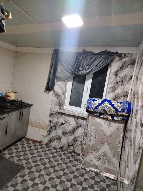 Срочно продаётся  дом на земле в внутри общего двора — 3