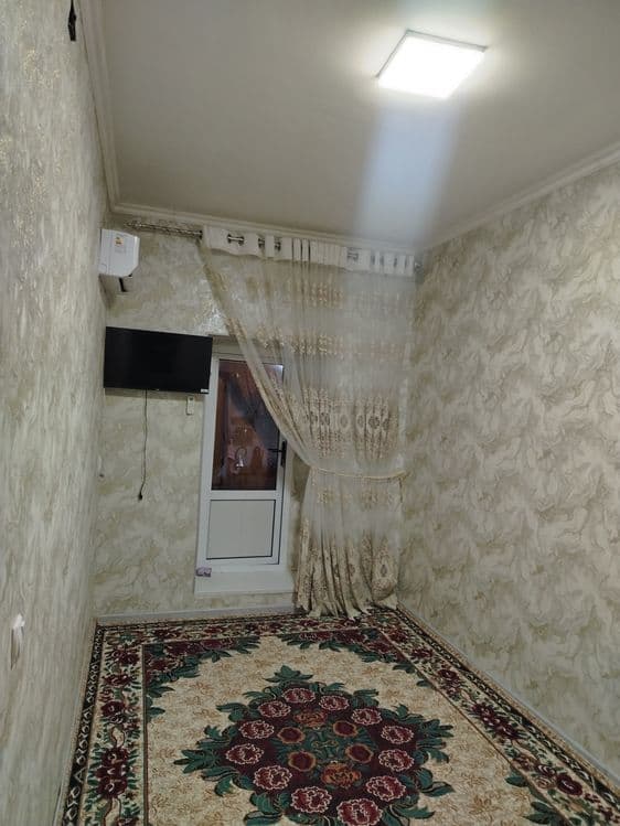 Срочно продаётся  дом на земле в внутри общего двора — 4