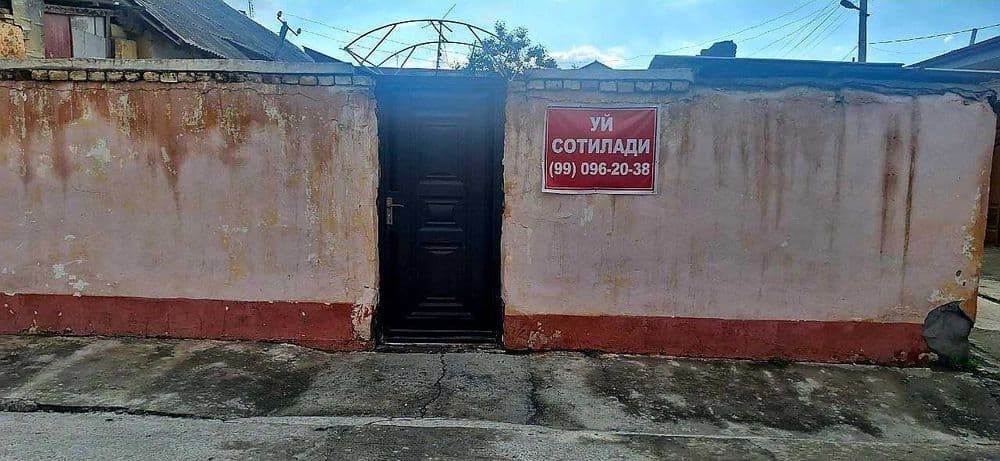 Uy sotiladi Kattaqoʻrgʻon shahar Zarifabod MFY , manzil Gor balnitsiya — 1