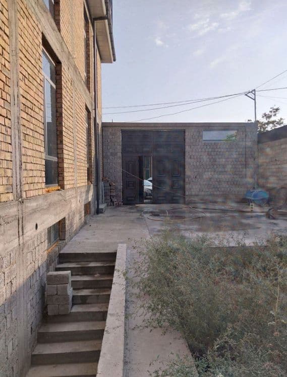 Hovli sotiladi 3 sotiq — 3