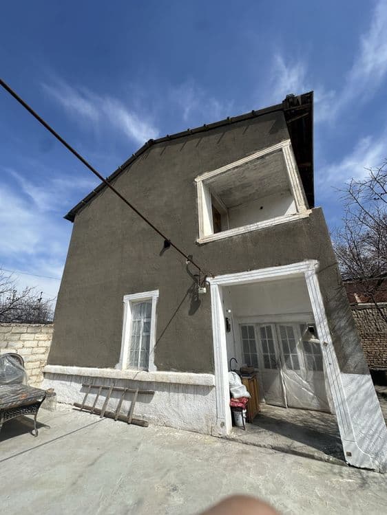Hovli sotiladi Xishrav Qurgonida 7 sotiq 2 etajli — 5