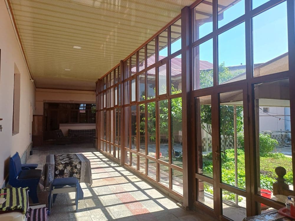 Hovli uy sotiladi — 2