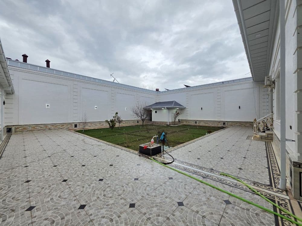 Срочно продаётся  дом  площадью 6-соток — 2