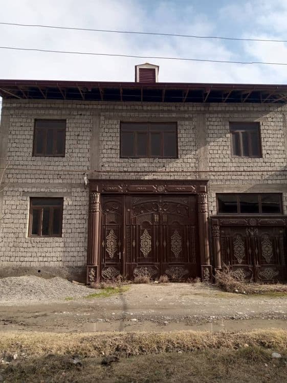 Продается двухэтажный дом — 1