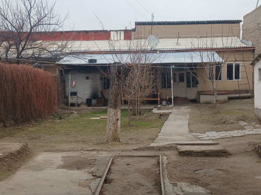 6-соток.ВДОЛЬ ДОРОГИ срочно продаётся дом. — 2