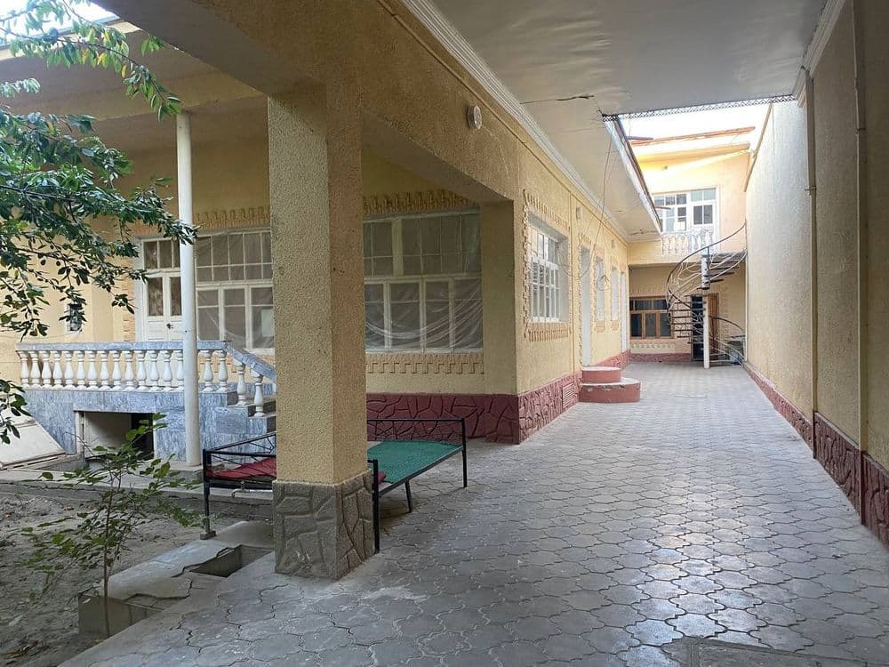 2,8-соток срочно продаётся дом. — 1