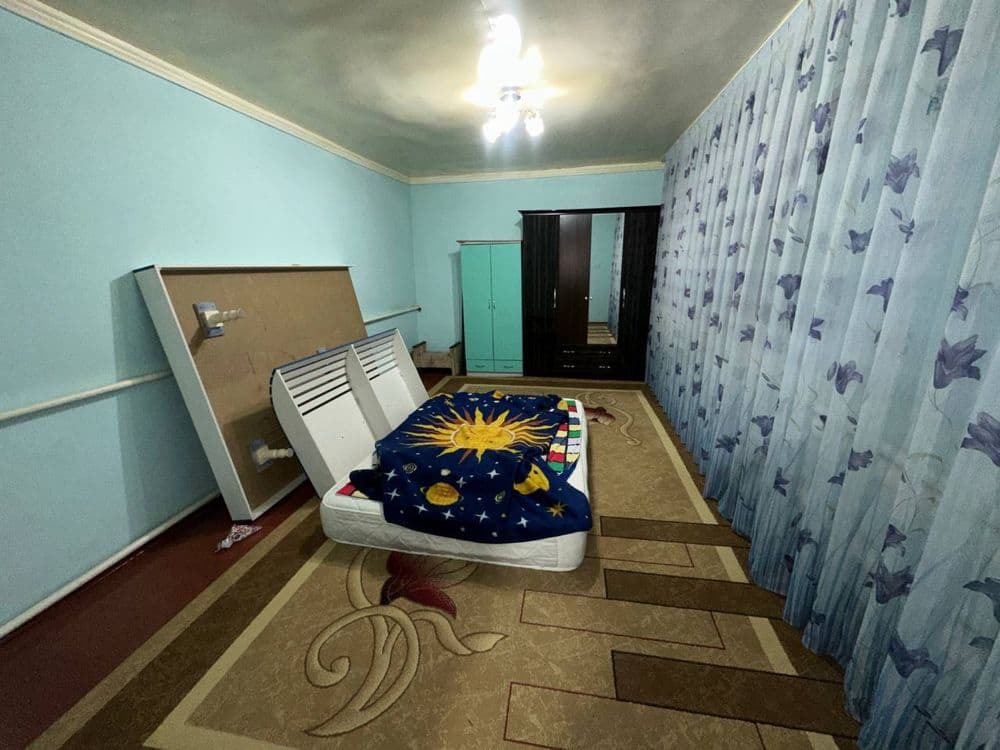 Продаю дом 15 соток Сирдарья Гулистан Улугобод ул богдорчилик) — 3