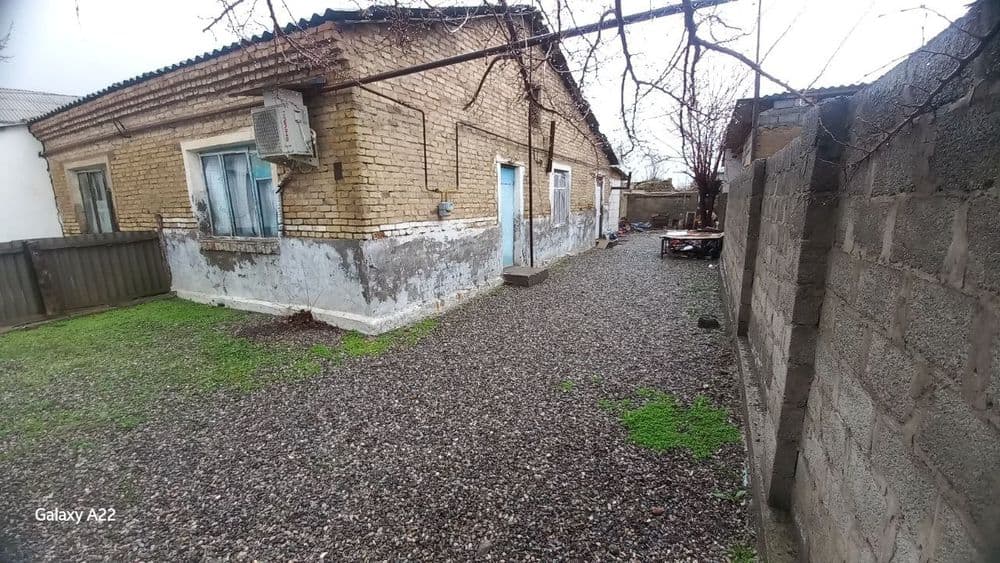 Uy sotiladi Boyovut tuman Sohil mahallasida — 1