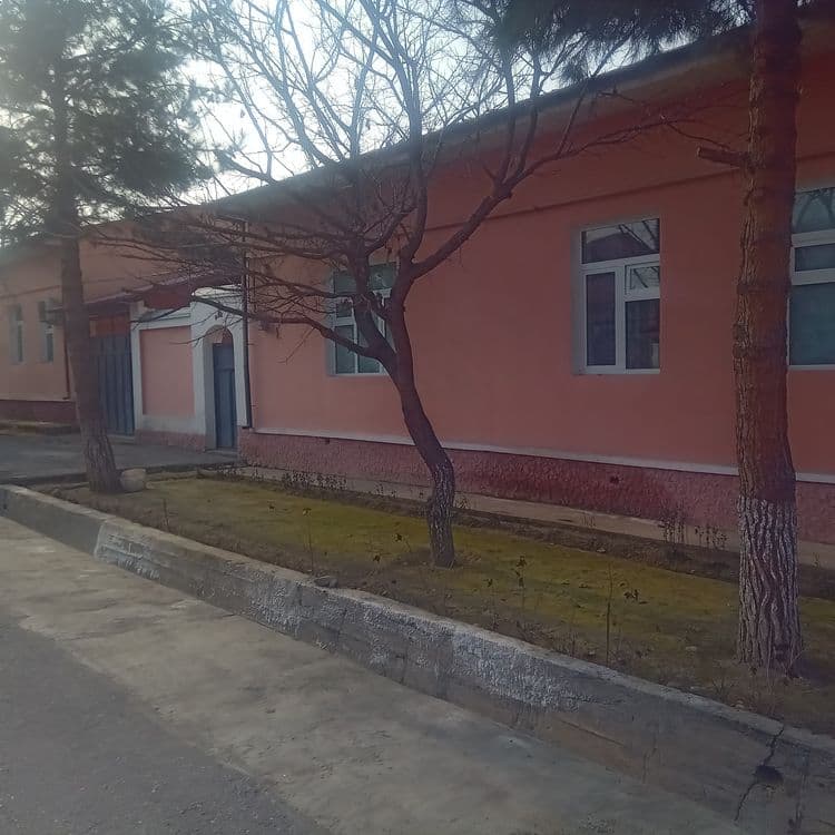 Котеж сотилади 70000$ — 1