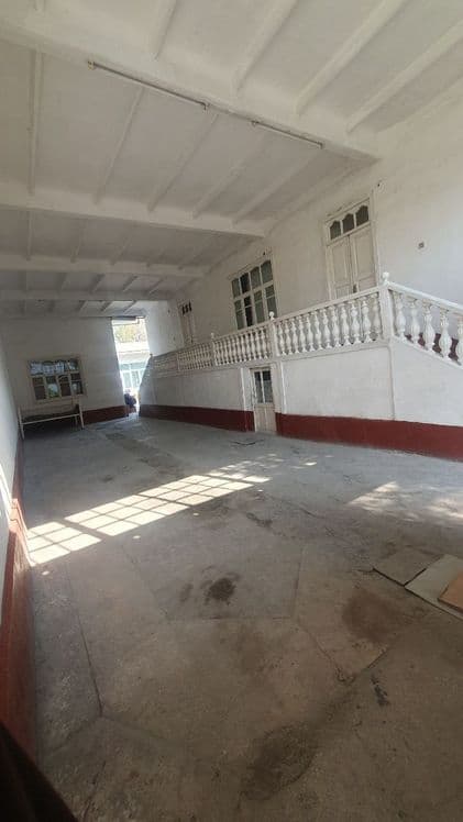 Ҳовли уй сотилади — 5