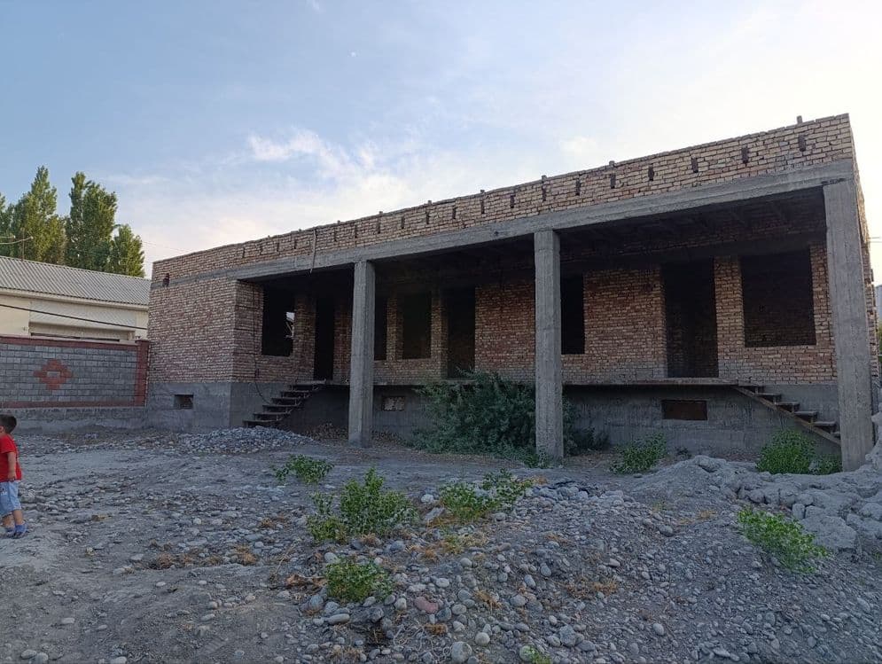 Hovli uchaska sotiladi — 7