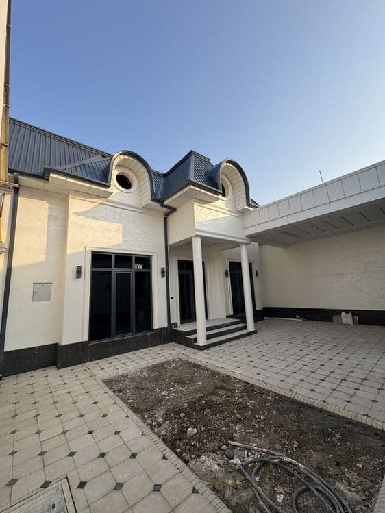 2 qavatli hovli sotiladi kiuf universiteti orqasi boy mahallada — 2