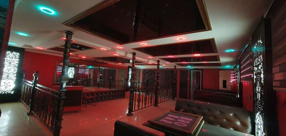 Raysentrda BroBar Kafe sotiladi — 2