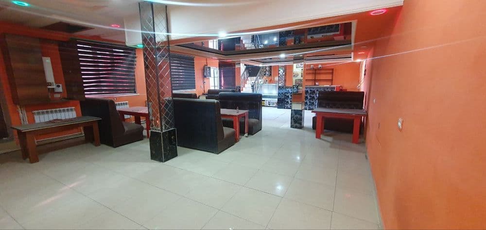 Raysentrda BroBar Kafe sotiladi — 3