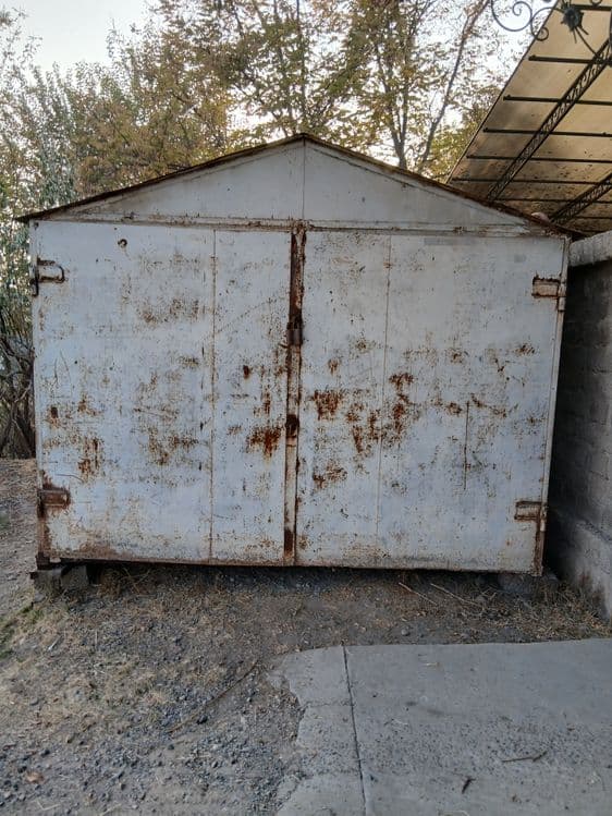Гараж сотилади 3×5,5 — 3
