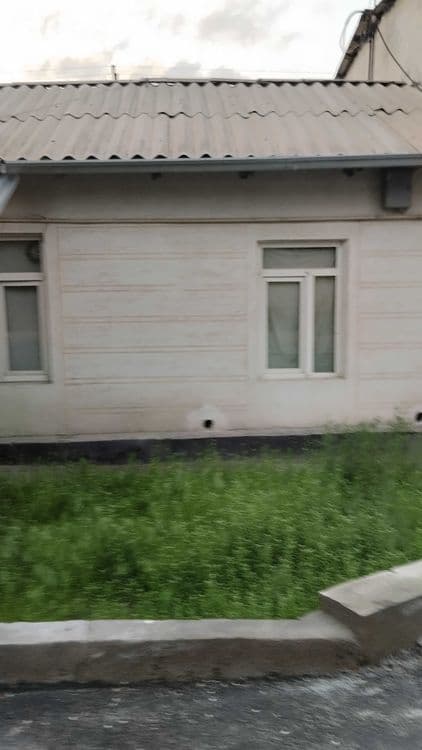Сдам коттедж с ремонтом,с 2 сотки под бизнес ИП/ жилье ,в центре — 7