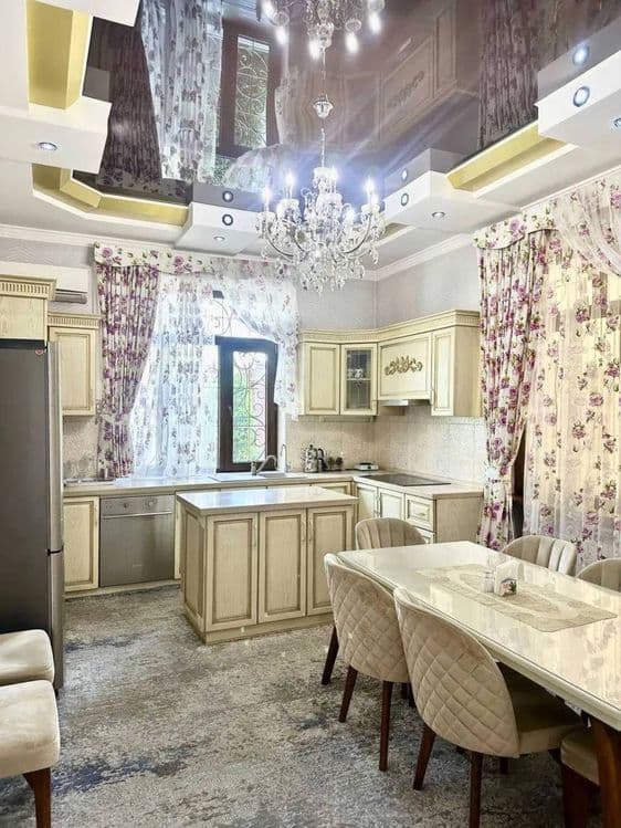 Сдаётся участок в Яккасарайском районе 4,8 стток, 10 комнат ( н319 ) — 8