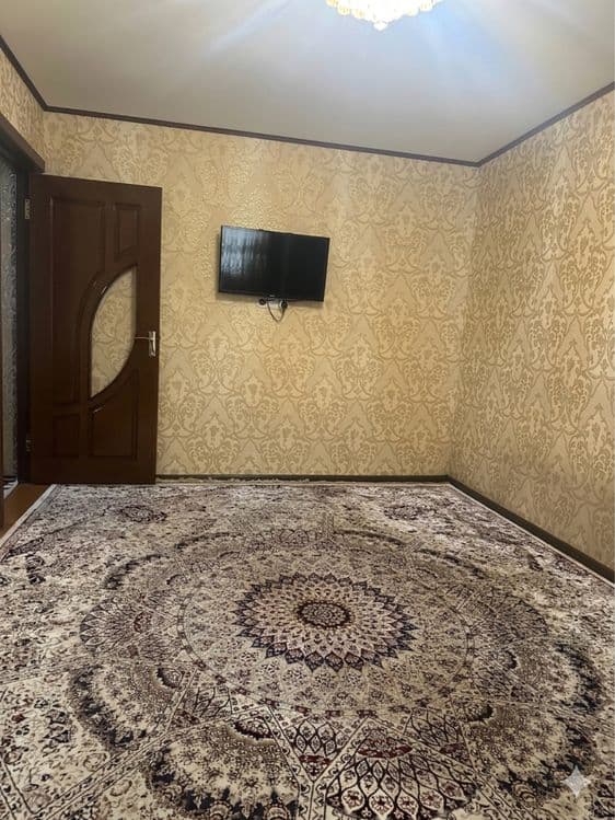 Srochni qizlar olinadi kvartira — 2