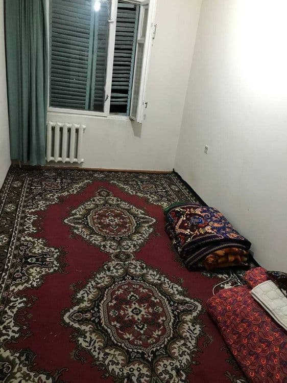 Kvartira IJARA  BOLLARGA 1 ta bola olinadi.  Sheriklikka. Turkiston M — 2