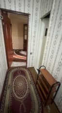 Kvarteraga yosh bolla kerak bez makler 850 mindanfarxod bozoriga yaqin