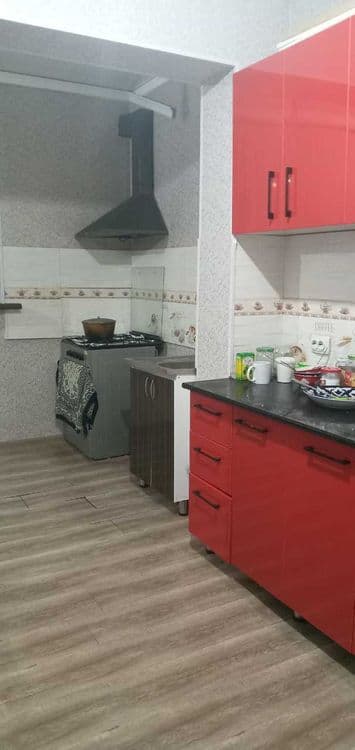 Yunusobod 16 kvartal Turkiston metroda sheriklikka kvartira — 2