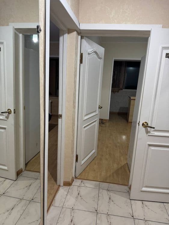 Kvartira sheriklikga qizlarni olamiz — 2