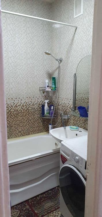 Bir kishi kerak kvartiraga, doimiy turgani Yigitlarga — 1