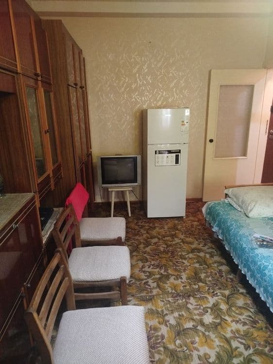 Сдам Квартиру на 14 квартале на против стадиона 1 этаж — 4