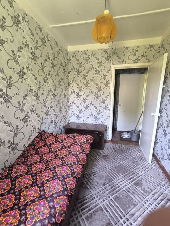 Сдам 3-х комнатную квартиру. Янгихаетском р-неДом деревянный. 350у.е — 5