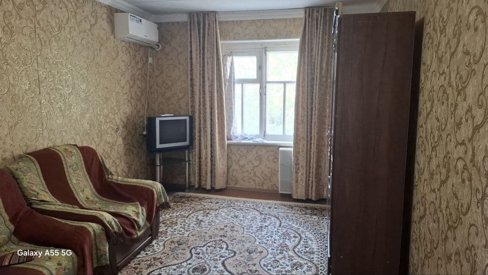 Shota Rustaveli 2 etaj 1-xona 200$ — 3