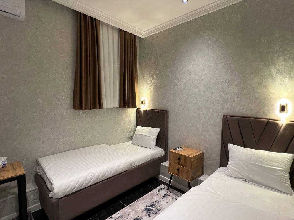 Petit hotel 2 кишилик туалет душ ичида 350 000сум факат ЗАГС билан — 2