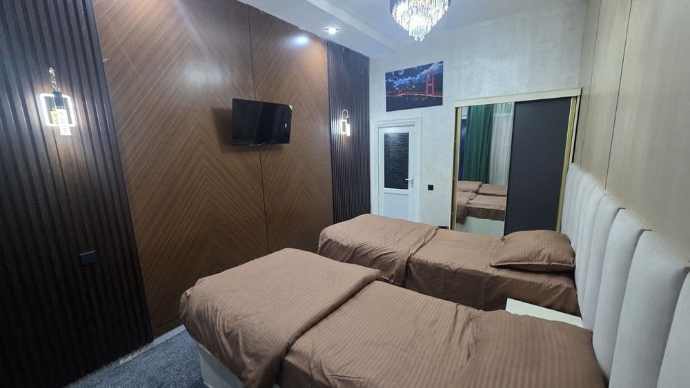hostel eski shaxar. — 1