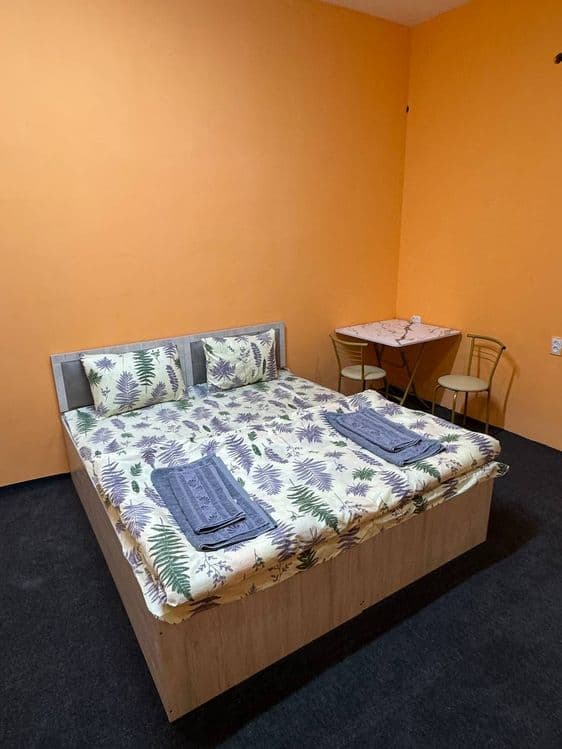 Arzon Hotel BEZ ZAKS kunlik mehmonhona — 4