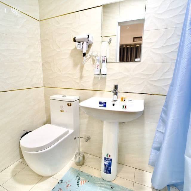 Hotel bez zaks/ Mehmonxona/ Gasnitsa / Sutkalik ijara — 4