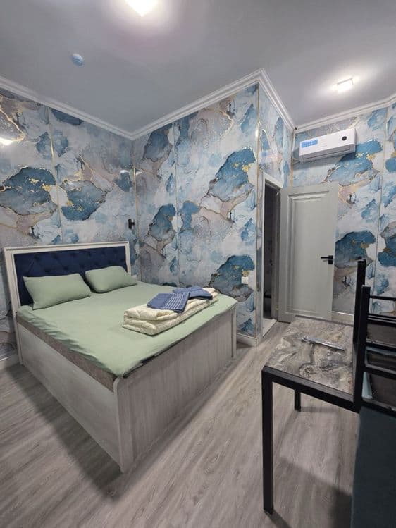 Bez zaks Yunsubod JonTowr Hotel24/7 — 2
