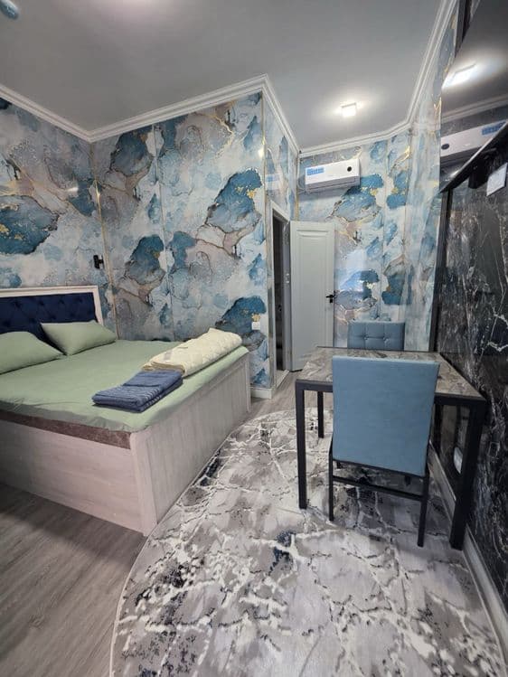 Bez zaks Yunsubod JonTowr Hotel24/7 — 7