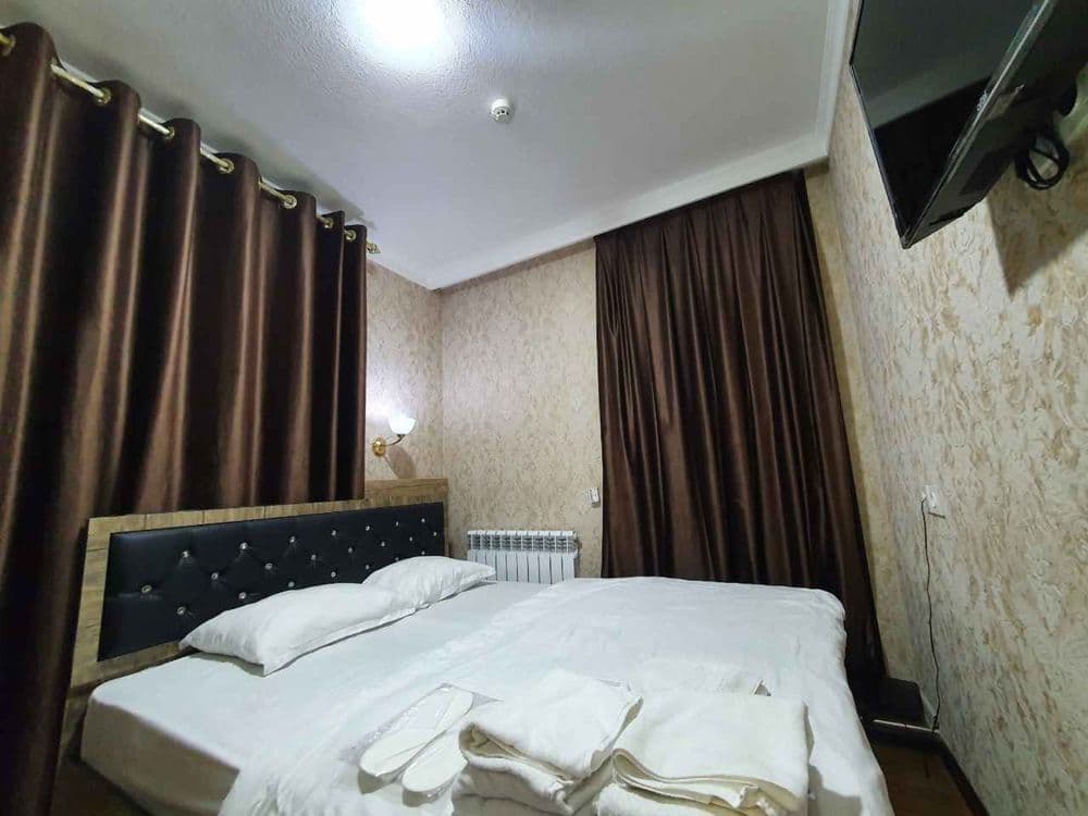 Hotel bez zaks bez zags гостиница без загса без закс ётокхона — 1