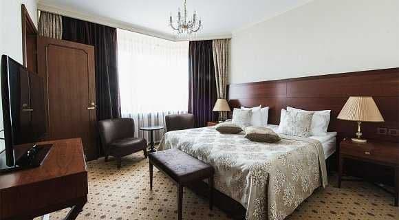 Hotel, Mexmonxona BEZ Zaks (Bez ZAGS), Гостиница без ЗАГСа — 1