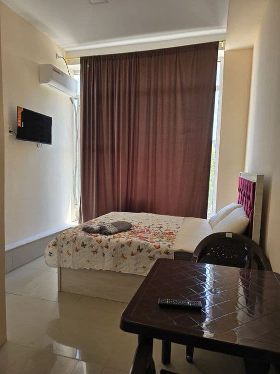 Mehmonxona bez zaks SERGELI 24/7 SHOXJON HOTEL — 3