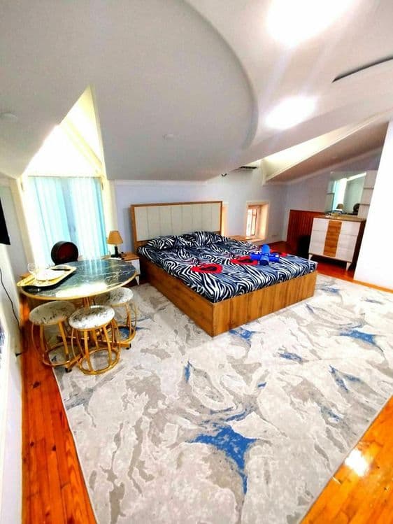 Hotel;Mehmonhona;Гостиница Без Загса — 2