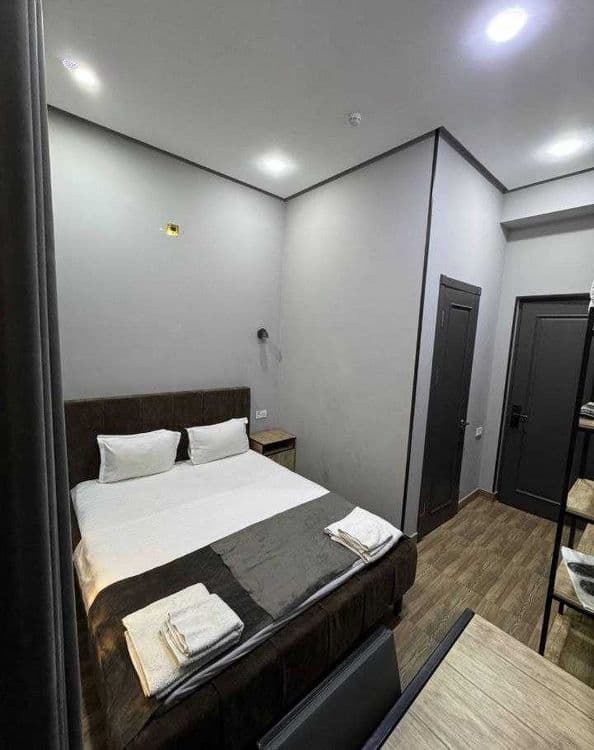 Hotel bez zaks / Gasnitsa / Mehmonxona/ kunlik ijra — 1