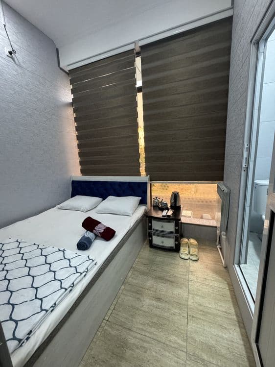 Mehmonxona bez zags Yunsubod24/7 LABIRINT HOTEL — 2