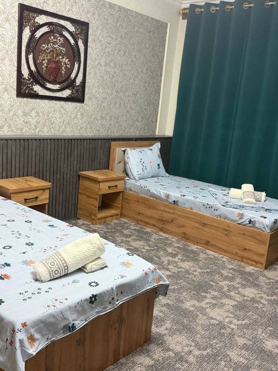 Bez zakz /kunlik xona/ hotel/hostel

- Muhimi toza va pokiza joy

- Xo — 2