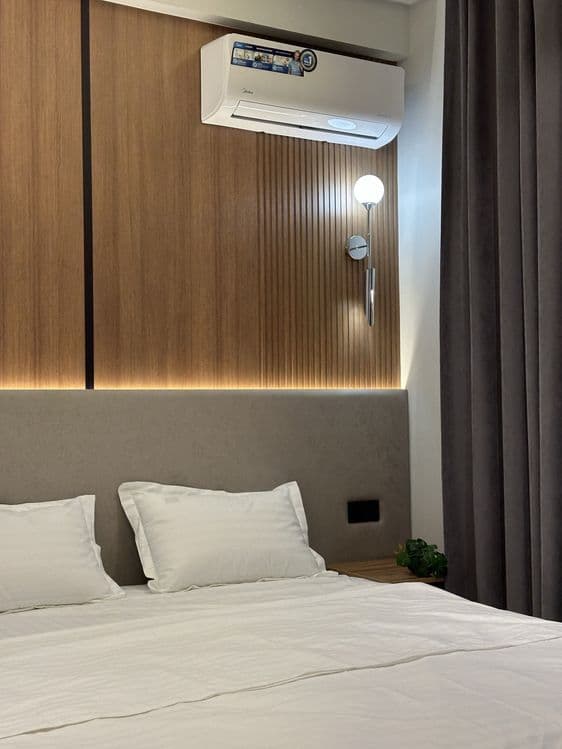 Hotel 24/7 Mirobot — 5