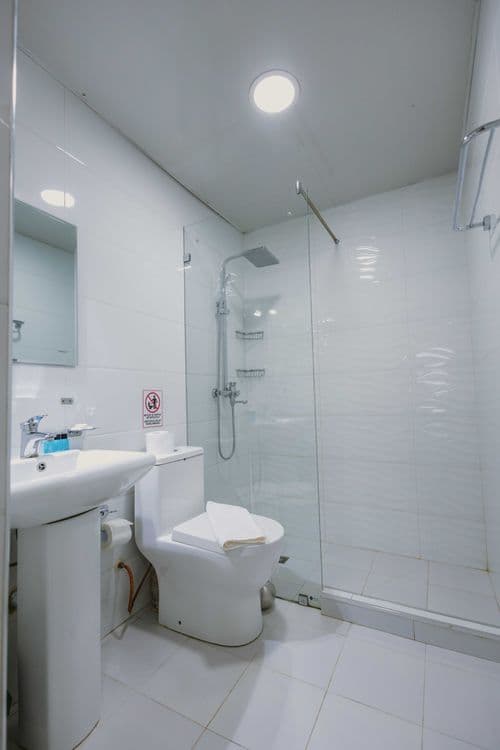 Посуточная аренда номеров в City Hotel — 4