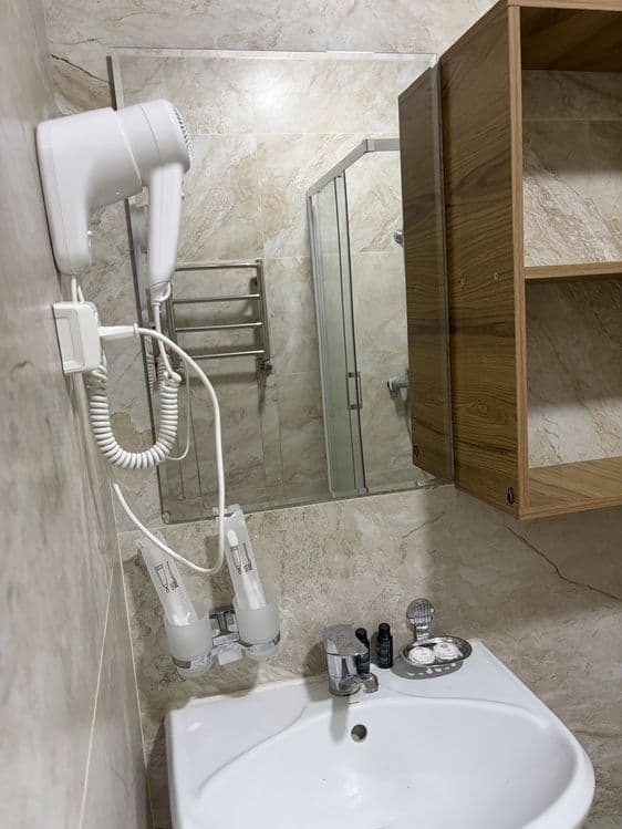 Мехмонхона 350.000 дан Галактика — 7